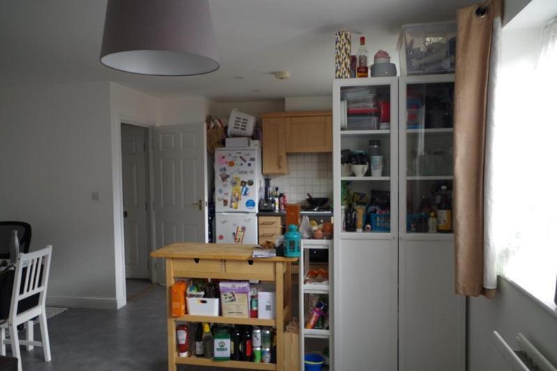 Privatunterkunft Bright, Chilled Ensuite Db In A Shared Flat! *